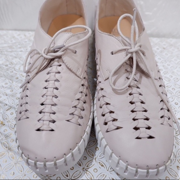 SILENT D ANTHROPOLOGIE LEATHER HUBERT SNEAKERS ✨ LIKE NEW - Picture 6 of 8